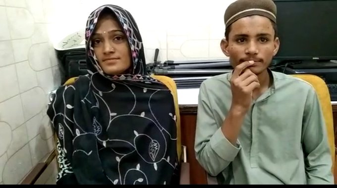 CFATM2's tweet photo. Another innocent life lost to d heinous crime of forced conversion in Sindh!!!!!
16 yr old #Hindu girl, Hina Maharaj d/o Kasturo Maharaj, was kidnapped, forcibly converted &amp; forced to marry Gulam Mustafa Brohi. 
#StopForcedConversion #Islam #SaveTheMinorityGirls https://t.co/h4O449OwSa
