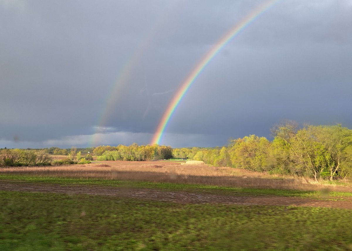 CNYCentral's tweet photo. A great shot of a double rainbow during a CNY sun shower in Oneida (📸: Jon Black). Keep the photos coming! Share your photos with us here: https://t.co/lQ1qtwyvdp
#CaptureCNY #oneida #oneidany #doublerainbows #cny #centralny #centralnewyork #upstateny #upstatenewyork #iloveny https://t.co/LoTodlupWU