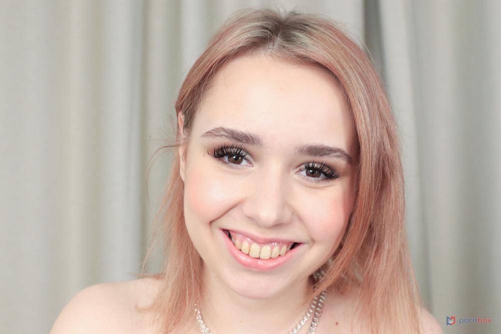 First Models on Twitter: "RT @LegalPornoNews: Newbie 18yo busty babe Annastesia Cherry gets her