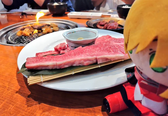 マキちゃん…ほら、飛騨牛だよ…