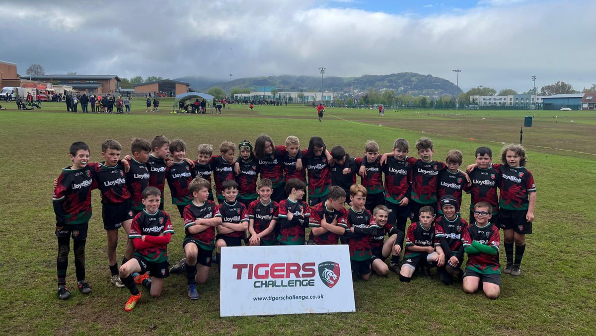 ClwbRygbiIau's tweet photo. Am benwythnos a hanner cafodd timau dan 10 yn y @TigersChallenge yn Butlins dros y penwythnos. Gorffennodd y tri tîm ar frig y tabl yn eu grwpiau gyda dau yn mynd ymlaen i ennill yn y rowndiau terfynol. https://t.co/eTBkdxeyMc