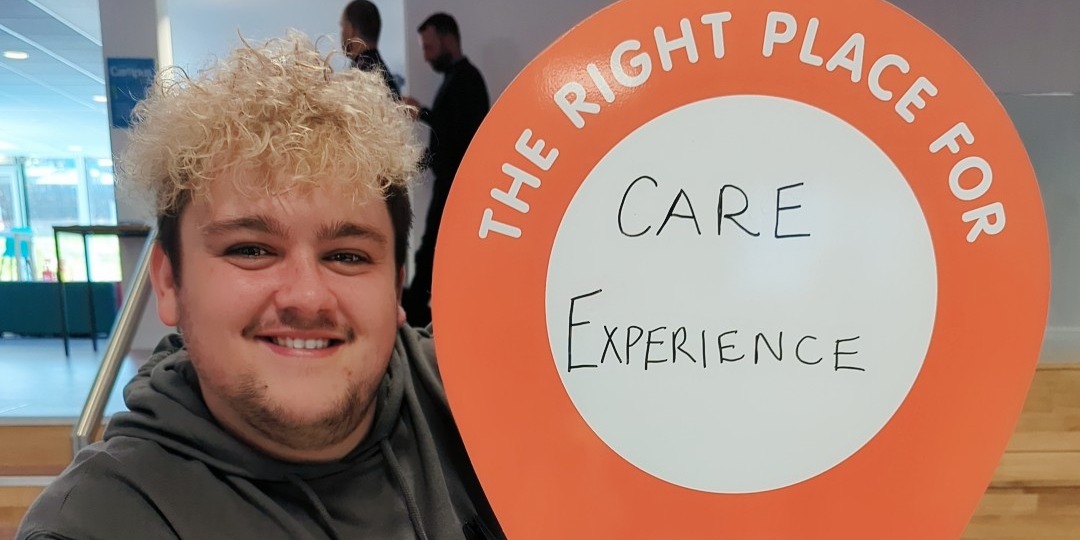 DAHeretoHelp's tweet image. Are you Care Experienced and looking to apply for college? 🫶
We are the right place to support you whilst you study:

Funding: bit.ly/44lCFy1
Support: bit.ly/3ntI1Xo

#DAtherightplace