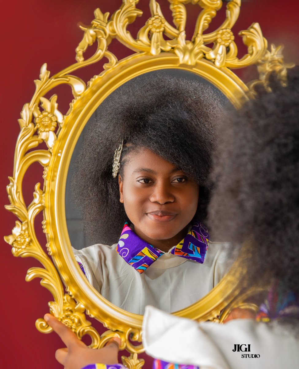 Toplady0001's tweet photo. April photo dump. 
It was a privilege to celebrate another year in April. 
I am grateful for the miracle of existence. 

MAY, I am excited to embrace you because a star is about to shine. 
I know it is not too late to say Happy New Month 

Kingdom Queen. https://t.co/CFAXA7GglK