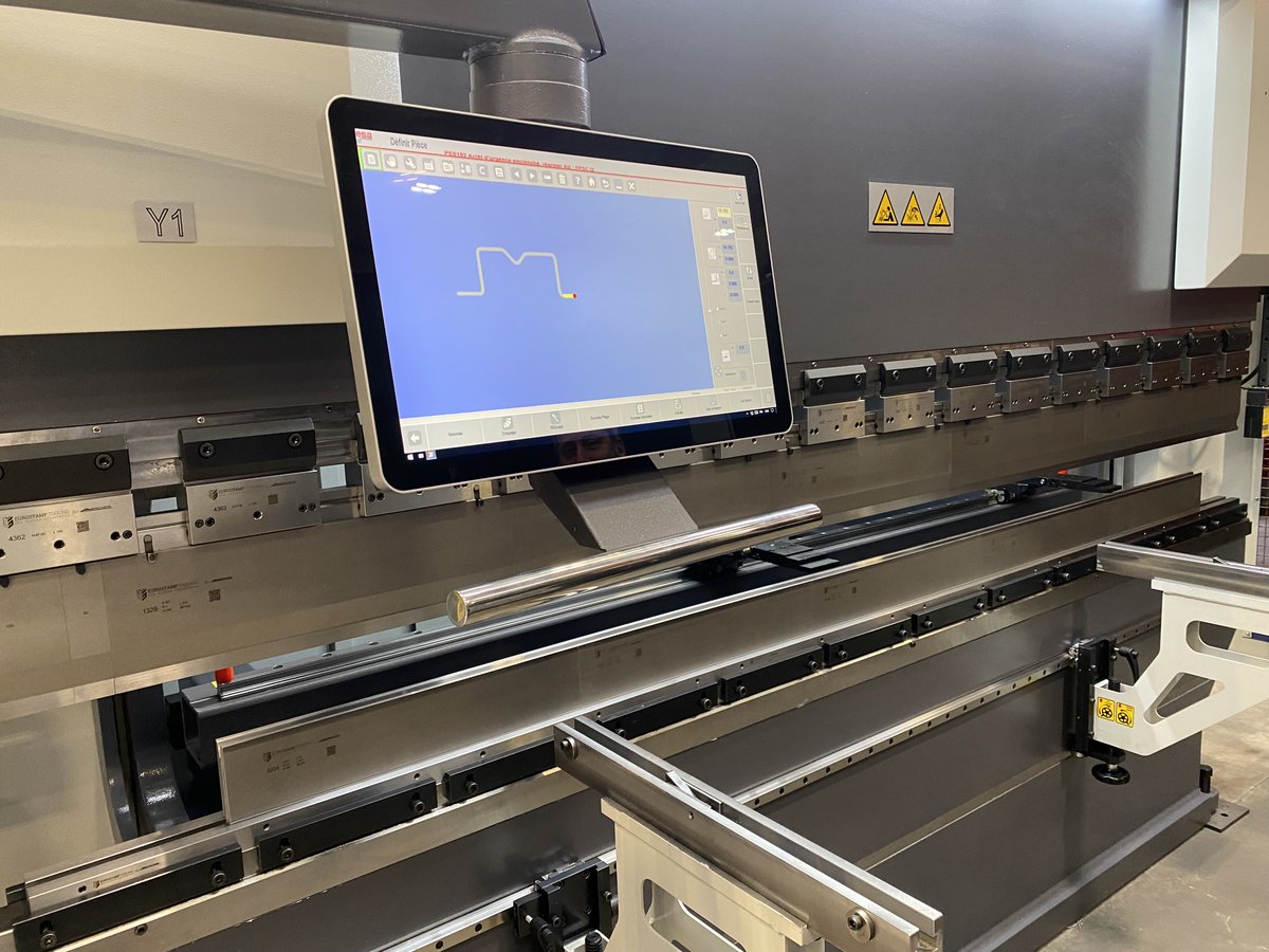 DidelonMO's tweet image. 📢 𝐑𝐄𝐂𝐄𝐏𝐓𝐈𝐎𝐍 𝐓𝐄𝐂𝐇𝐍𝐈𝐐𝐔𝐄 𝐃𝐄 𝐃𝐄𝐔𝐗 𝐌𝐀𝐂𝐇𝐈𝐍𝐄𝐒 - client situé dans le dpt 18  📍

⚙ Fraiseuse neuve Olympic Type MU1250

⚙ Plieuse neuve ADFORM Type APHS 3106x120T

#reception #technique #fraiseuse #olympic #plieuse #adform #dmo #mecanique #tolerie