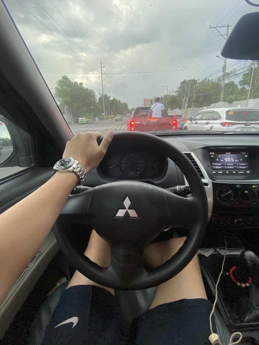 CGC_CGC22's tweet photo. Fuck traffic 🥲 https://t.co/ahNNcAMSV3