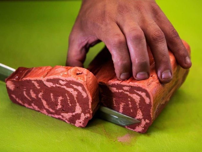 fleroy1974's tweet photo. Left: "meat", from a cow
Right: "redefined meat", from a 3D printer https://t.co/QubNydF4X7