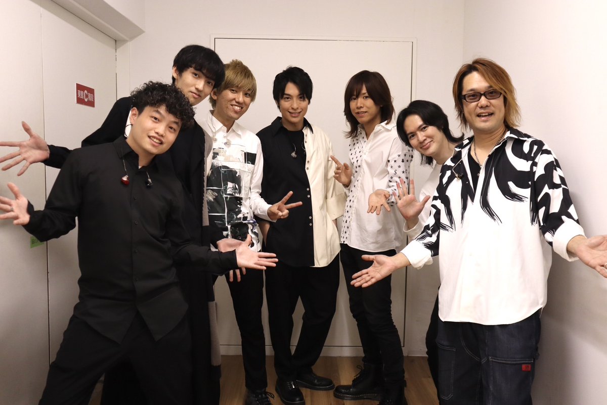 YohNishimaki's tweet photo. 初の名古屋ワンマンが終了いたしました！
CLUB QUATTRO、最高でしたー！
どうもありがとうございました！

本日で長旅は終了！
明日は東京でのライブです！
渋谷duo MUSIC EXCHANGEでお待ちしてます！
#シアノタイプ https://t.co/aHpZ1U0er7