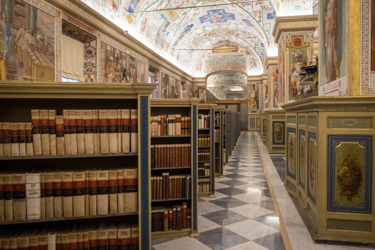 #Vatican Library Implements #NFT

NTT DATA and the Vatican Library have teamed up to develop a #Web3 project. Its main goal is to preserve valuable artifacts and make them available to the whole world.
#LeDotnews