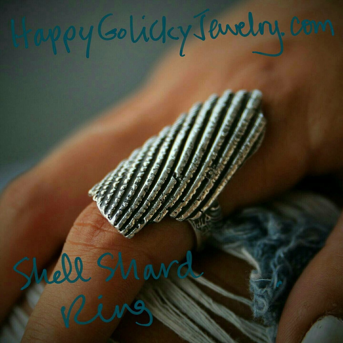 HappyGoLickyJewelry.com ~ 🐚Best Seller🐚

Let this fractured treasure washed ashore represent a renewal in your life, or simply serve as a reminder of days spent on the beach in the sun. Uniquely nautical. etsy.me/40X16ik #nauticalshell #nauticalstyle