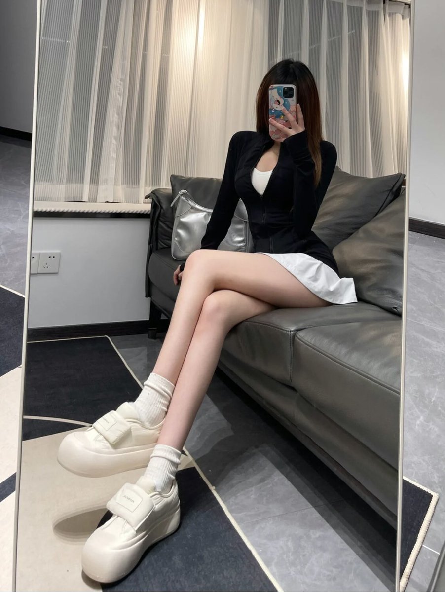 youya552's tweet photo. 得不到的欲望
逐步累积到一定时候
就需要有出口去宣泄喷薄
我想干人了
用穿戴狠狠插的干法
最好能听到噗嗤的声音
非常想要
#同城线下  #四爱女攻男受 #反差少妇 https://t.co/5PrFOPXkmO