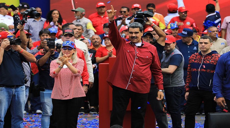VTVcanal8's tweet photo. Presidente Maduro autoriza uso de macolla petrolera para pago de prestaciones sociales

#TrabajadoresConMaduro       

https://t.co/hE7LIELnEX https://t.co/c7vwTZmAlp
