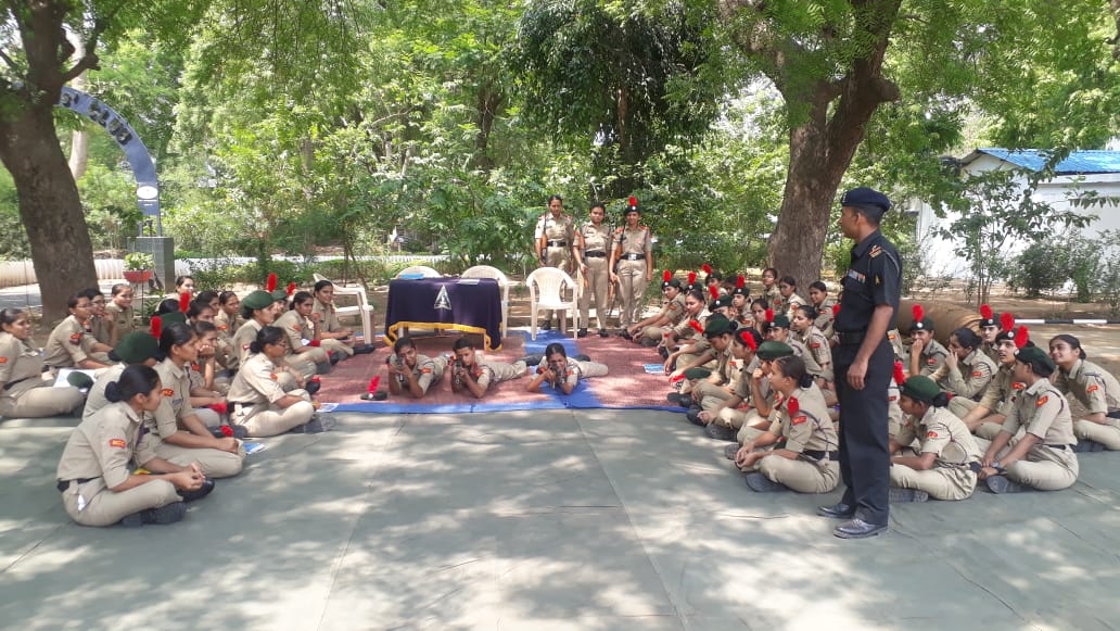 NCC_Dte_Gujarat's tweet photo. #NCCGUJARAT
To Know your Army &amp; to imbibe spirit of camaraderie, Army Attachment Camps commenced at A'bad &amp; Dhrangadhra. 03 ANOs &amp; 182 SW cdts, NCC Gp HQ Ahmedabad are  participating to experience "Army way of Life".
@DefencePRO_Guj
@HQ_DG_NCC
@GovernorofGuj
@CMOGuj 
@IaSouthern https://t.co/W4W7aZhgX4
