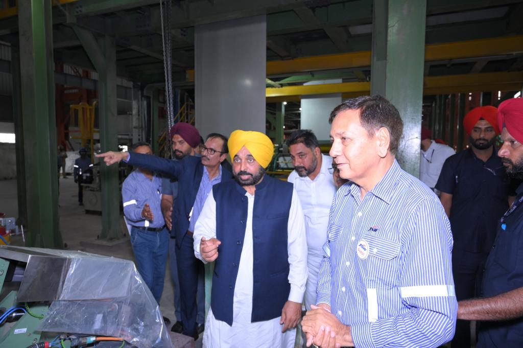 TheJSWGroup's tweet photo. We're proud to announce the inauguration of our state-of-the-art coating products plant in Rajpura by the Hon’ble Chief Minister, Punjab Shri @BhagwantMann ji. One of the key highlights of this plant is its eco-friendly design. It has been developed as a 0 liquid discharge facility. The plant's adherence to strict environmental standards is a testament to @jswsteel's commitment to sustainability and responsible manufacturing practices.