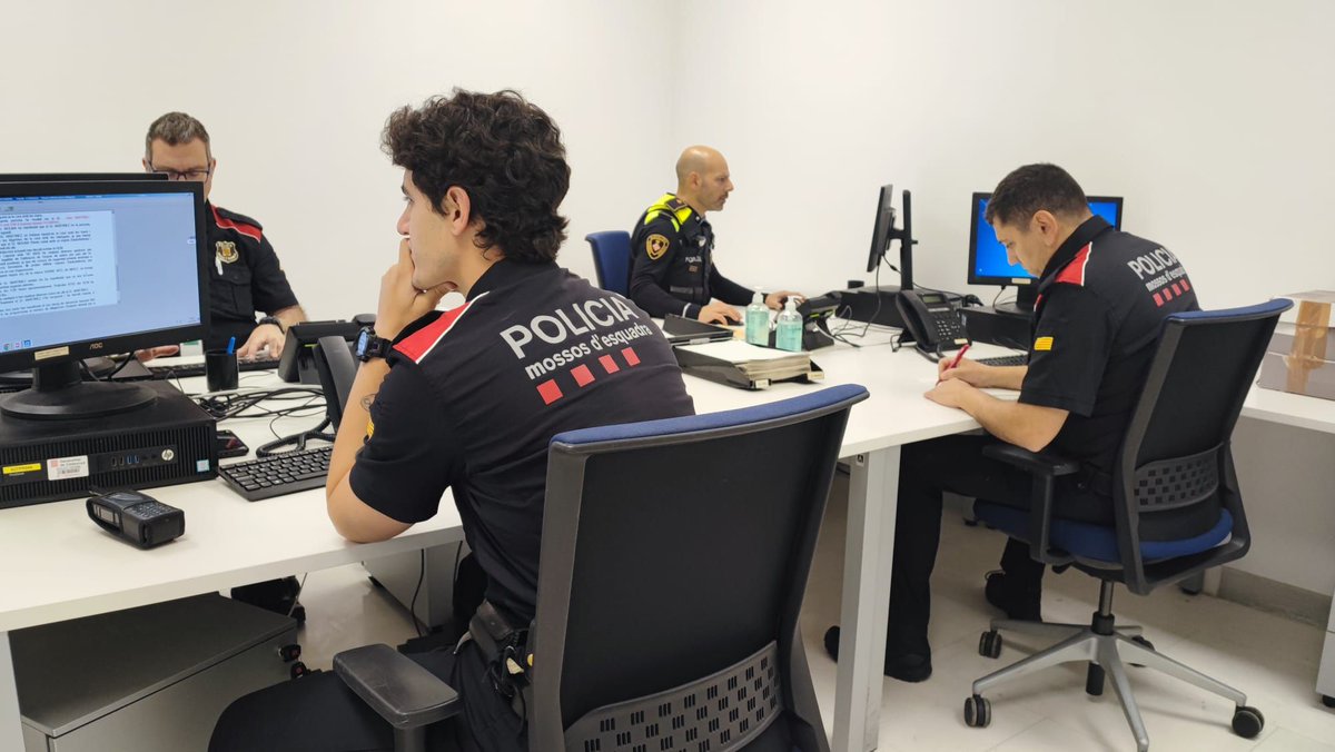 Guàrdia Urbana Barcelona tweet media