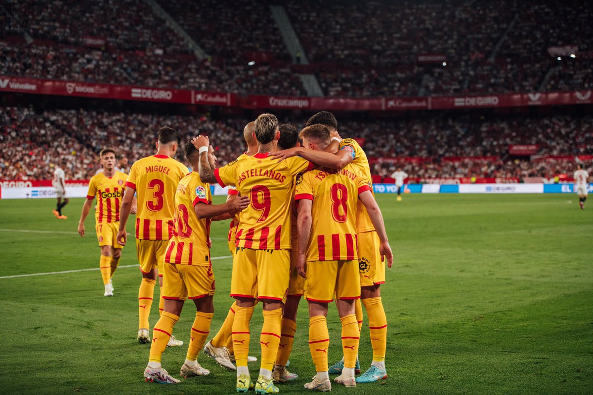 Michel8Sanchez's tweet photo. Estoy seguro de que cada uno se va a dejar todo en el campo para poder llegar lo más arriba posible. Este club quiere seguir haciendo historia y dando alegrías a su gente. 

#GironaFC #OrgullGironí https://t.co/1YZhM2mWJA