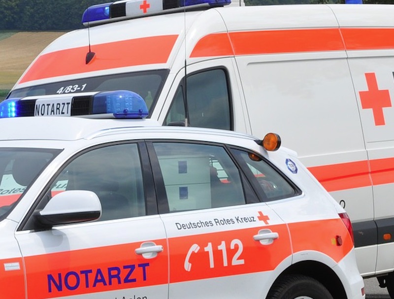 hasepost's tweet image. HASEPOST Osnabrück: Frontalzusammenstoß auf der B68: Vier Personen verletzt Am Montagnachmittag (1. Mai) kam es auf der Bundesstraße 68 bei Bramsche zu einem schweren Verkehrsunfall, vier  #b68 #bramsche #landkreisosnabrueck #osnabruck #polizei #unfall hasepost.de/frontalzusamme…