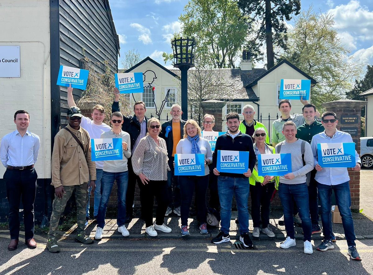 A great day out campaigning in Bishop’s Stortford and Sawbridgeworth with Deputy Chair @twocitiesnickie and our brilliant local @Conservatives team. 💙@HertStortford