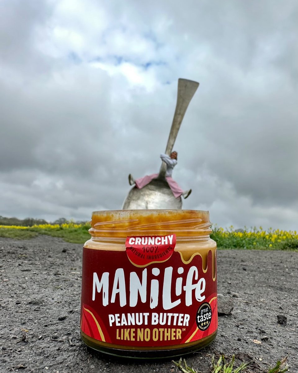 The day after a Bank Holiday is for one thing and one thing only ☝️ and that one thing is grabbing the biggest possible spoon there is, popping open a new jar and enjoying a mouthful of pure, pure bliss 🤤