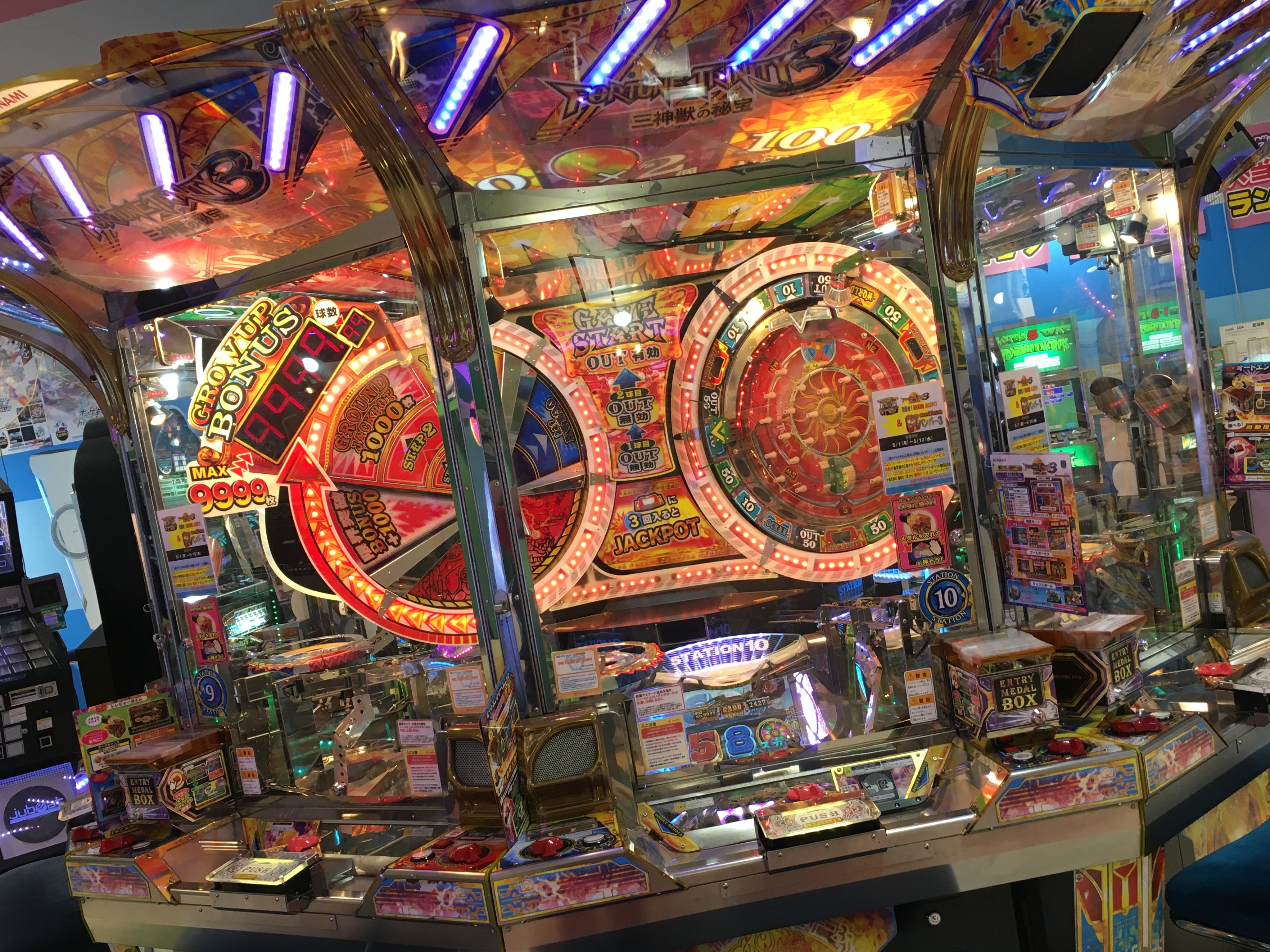 メダルゲーム　スピンフィーバー　センター装飾 スピンフィーバー メダルゲーム センターユニット