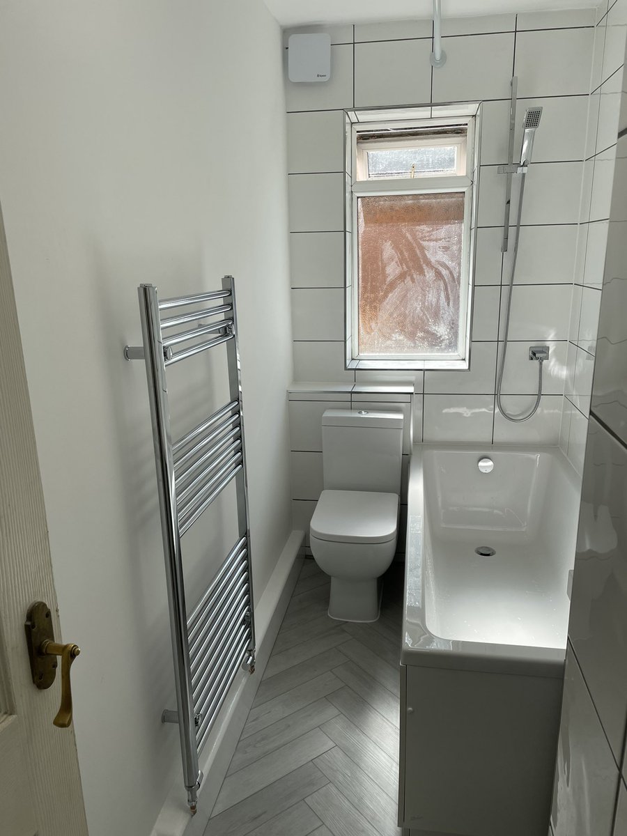 #Bathroom recently completed in #penge #se20
Free estimates and advice, discounts on suites and tiles! 
07793195894