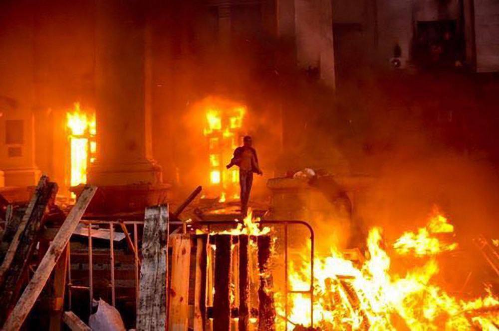 🕯 May 2 marks nine years since the tragic events in Odessa, the massacre of 48 people in the House of Trade Unions. On that day, Ukrainian radical nationalists intentionally set fire to the building.