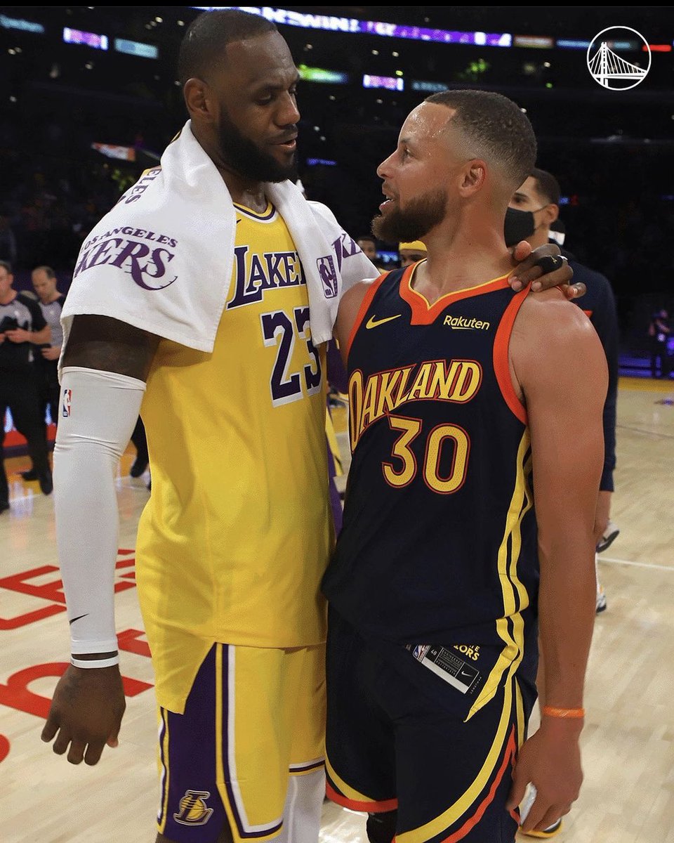 Estado actual:

○ Soltero
○ En una relación
● Esperando que empiece la última serie entre LeBron y Curry