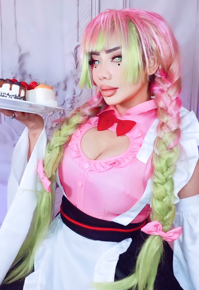 _babiieecakes's tweet photo. I shall do whatever it is you wish, master! 
@askUNIQSO @DemonSlayerUSA #MitsuriKanroji #mitsurikanrojicosplay #DemonSlayer #demonslayercosplay https://t.co/Ca2QhyXWZd