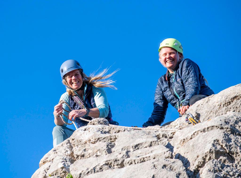 Y10 AA…huge thanks to Steve Cooling for such lovely shots of a fab evening 🧗☀️⛰️🌼<a href="/WinderHouse/">Winder House</a> <a href="/Evans_Sedbergh/">Evans House</a> <a href="/SedberghSchool/">Sedbergh School</a> <a href="/Robertson_Sed/">Robertson House</a> <a href="/SedberghHead/">Headmaster | Sedbergh School</a>