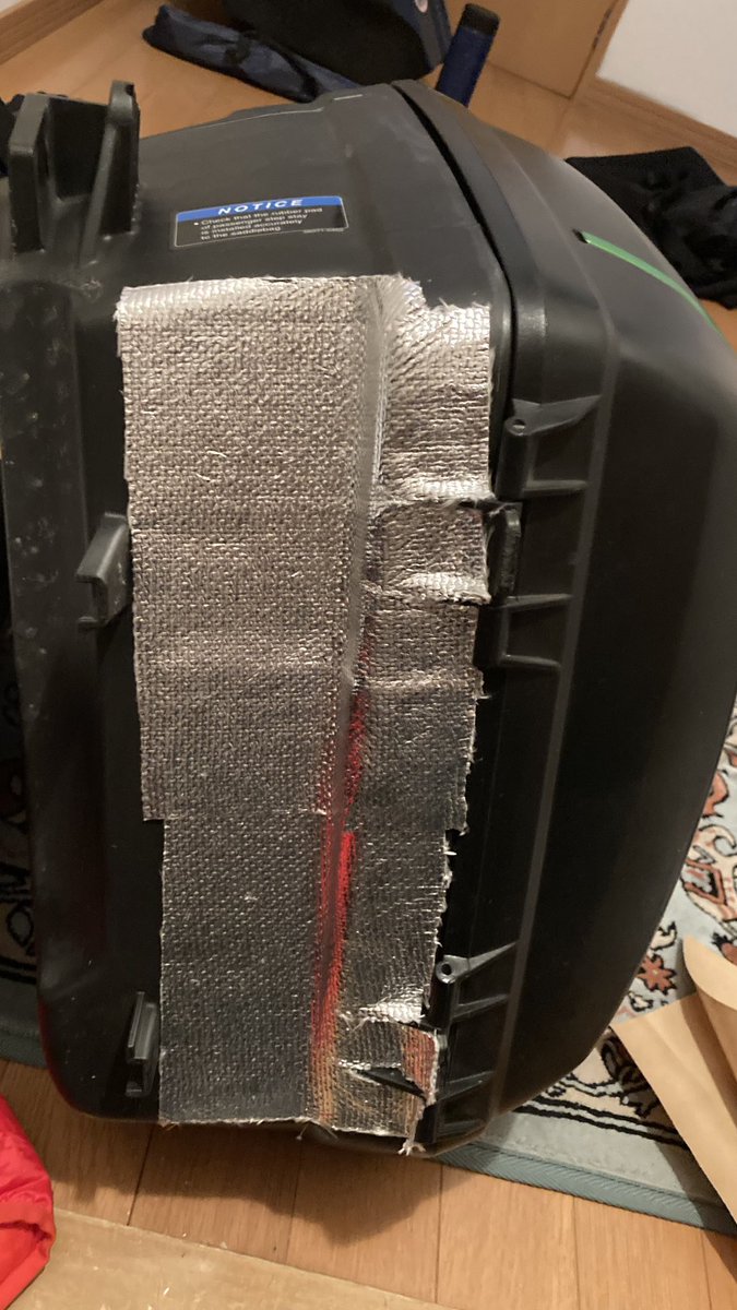 yasu_gunma's tweet image. 立ちゴケ傷のマフラー補修完了🤣🤣🤣

#軽量化
#びぃぃと
#腰が痛い
#サイドスタンドが当たりそう