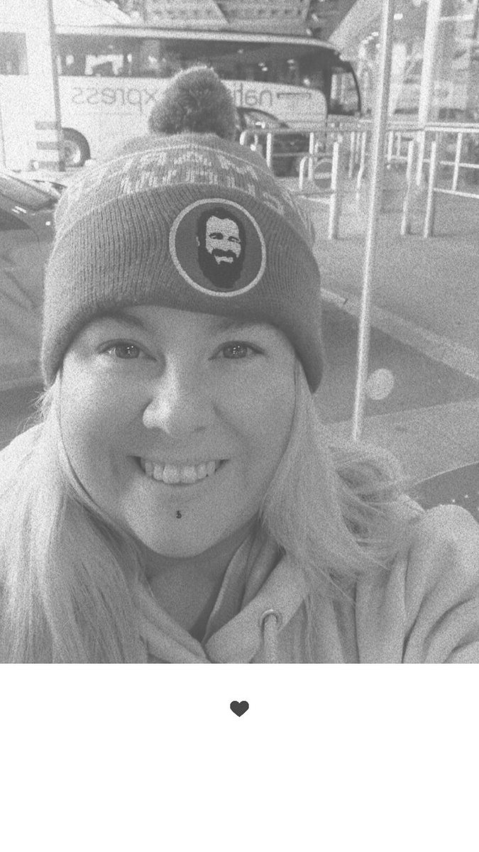 Guess who's arrived in Manchester, baby!!! Wooo!! <a href="/JoeMarler/">Joe Marler</a>Show @JoeMarler <a href="/tomfordyce/">Tom Fordyce</a> <a href="/_crowdnetwork/">Crowd Network</a>