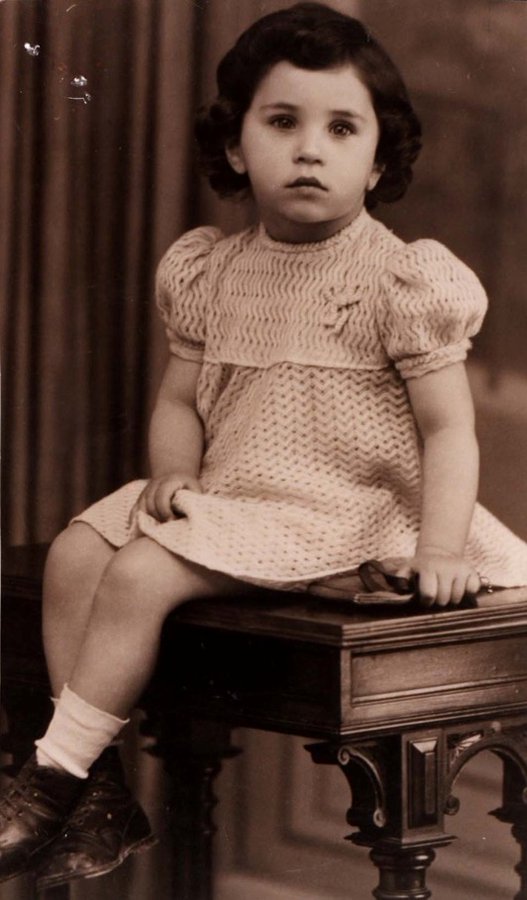 AuschwitzMuseum's tweet photo. 2 May 1941 | A Yugoslavian Jewish girl, Eva Friedman, was born in Kanjiža (today in Serbia).

In June 1944 she was deported to #Auschwitz and murdered in a gas chamber. https://t.co/cGWeZ1wesh