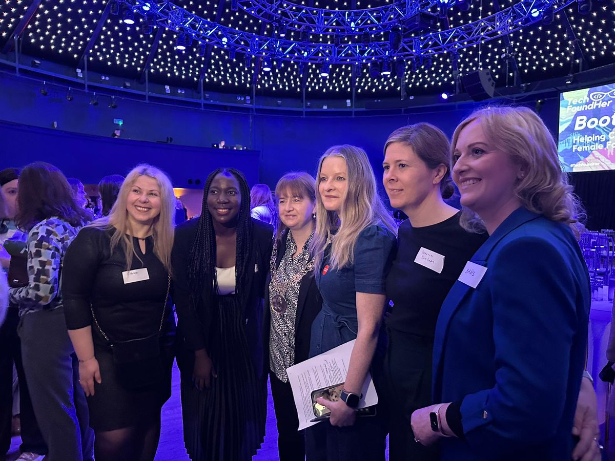 caroline1conroy's tweet image. Delighted to open the #TechfoundHer Bootcamp this morning. Great to hear from so many amazing female entrepreneurs. Women to women mentoring 💪 ⁦@LordMayorDublin⁩ ⁦@LEODublinCity⁩ ⁦@DubCityCouncil⁩ ⁦@TechFoundHer⁩