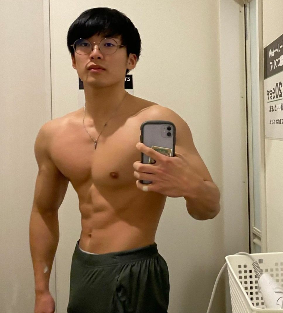 Doggo Meows on Twitter: "kuzu_fitness"