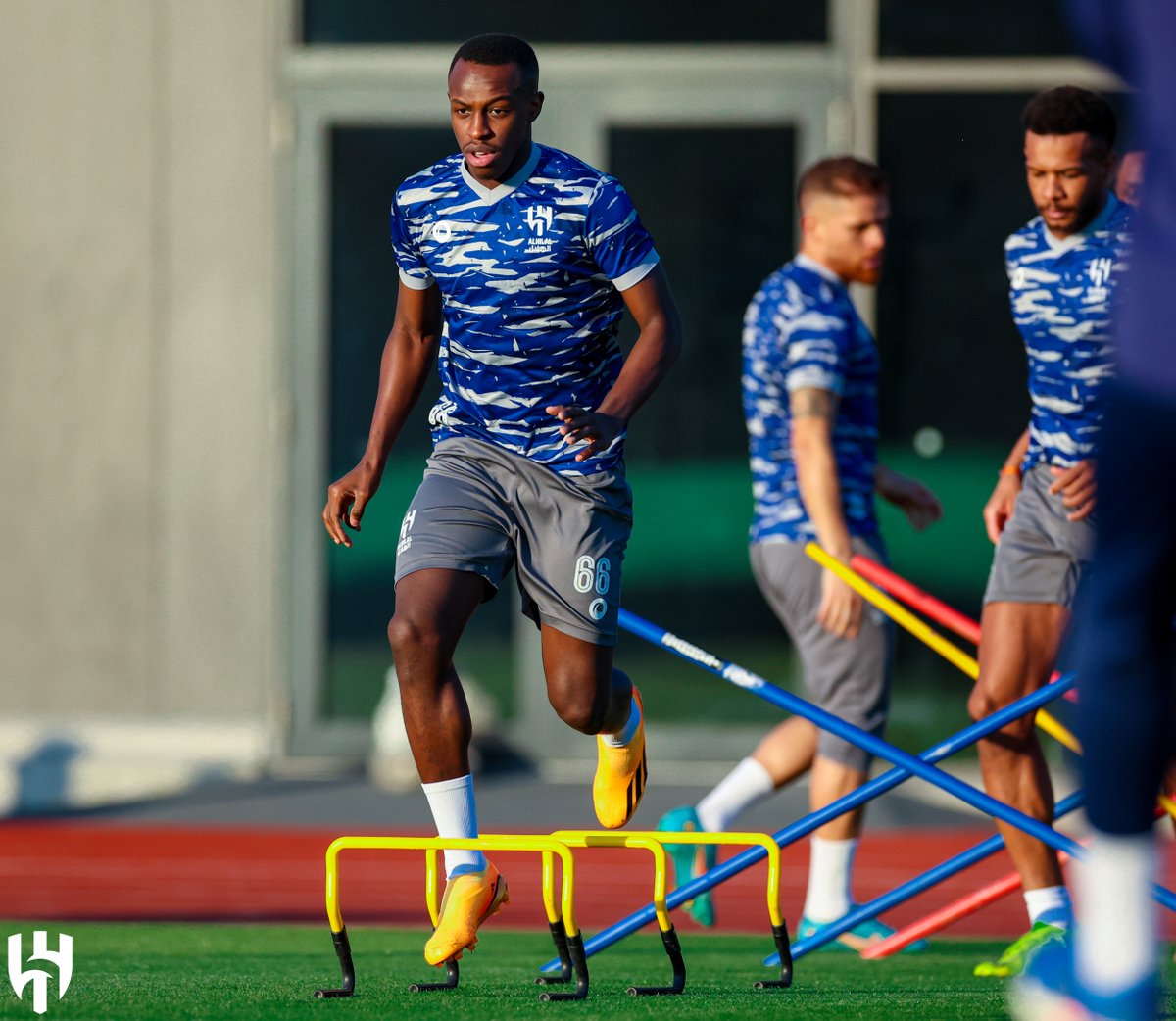 Alhilal_FC's tweet photo. 📸 اليوم الثـاني من تحضيراتنـا الميدانية في "اليابـان" ⚽️💙

#الهلال 
#الهلال_في_اليابان https://t.co/Sc1KYNJOQQ