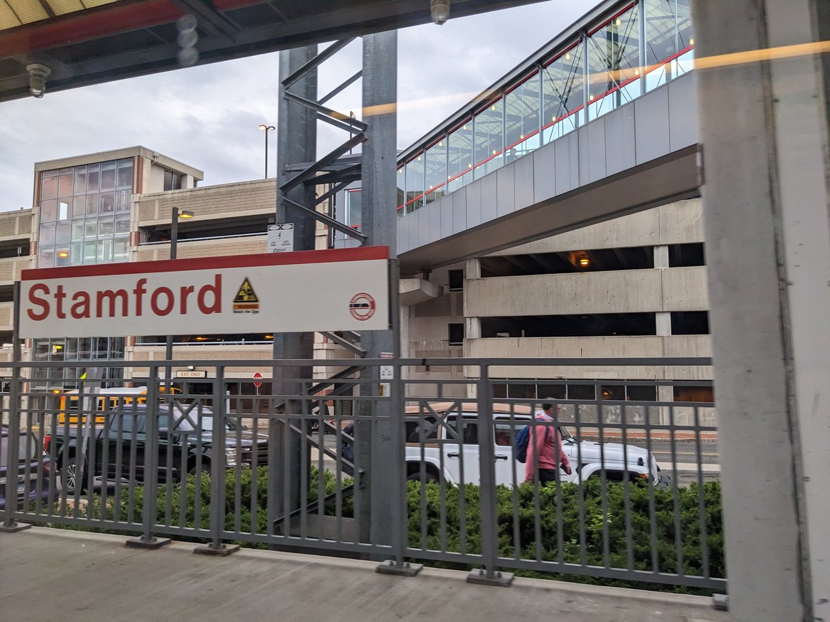 MaloneyPR's tweet photo. Departed Stamford headed toward Boston for the #Forrester Analyst Relations Council spring meeting. Looking forward to learning & sharing best practices with fellow AR pros. #ForrARC https://t.co/3o2MqSN7Rn