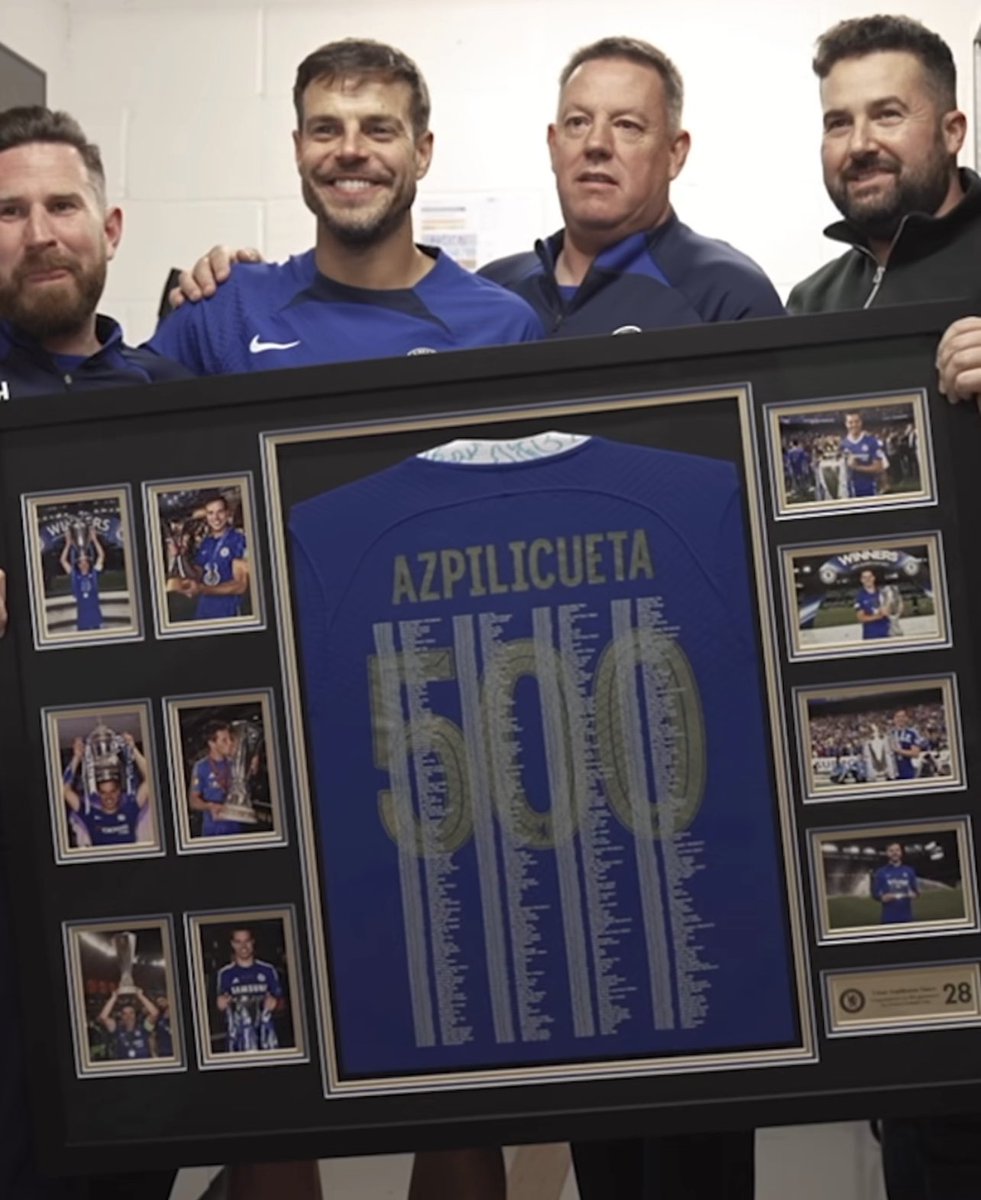 500 Appearance shirt framed for <a href="/CesarAzpi/">César Azpilicueta</a> on behalf of the kit men at <a href="/ChelseaFC/">Chelsea FC</a> 

A large display including photo’s of César’s career highlights and a laser engraved plaque.

#framing #shirtframing #photoframing #ChelseaFC #chelsea #azpilicueta #césarazpilicueta