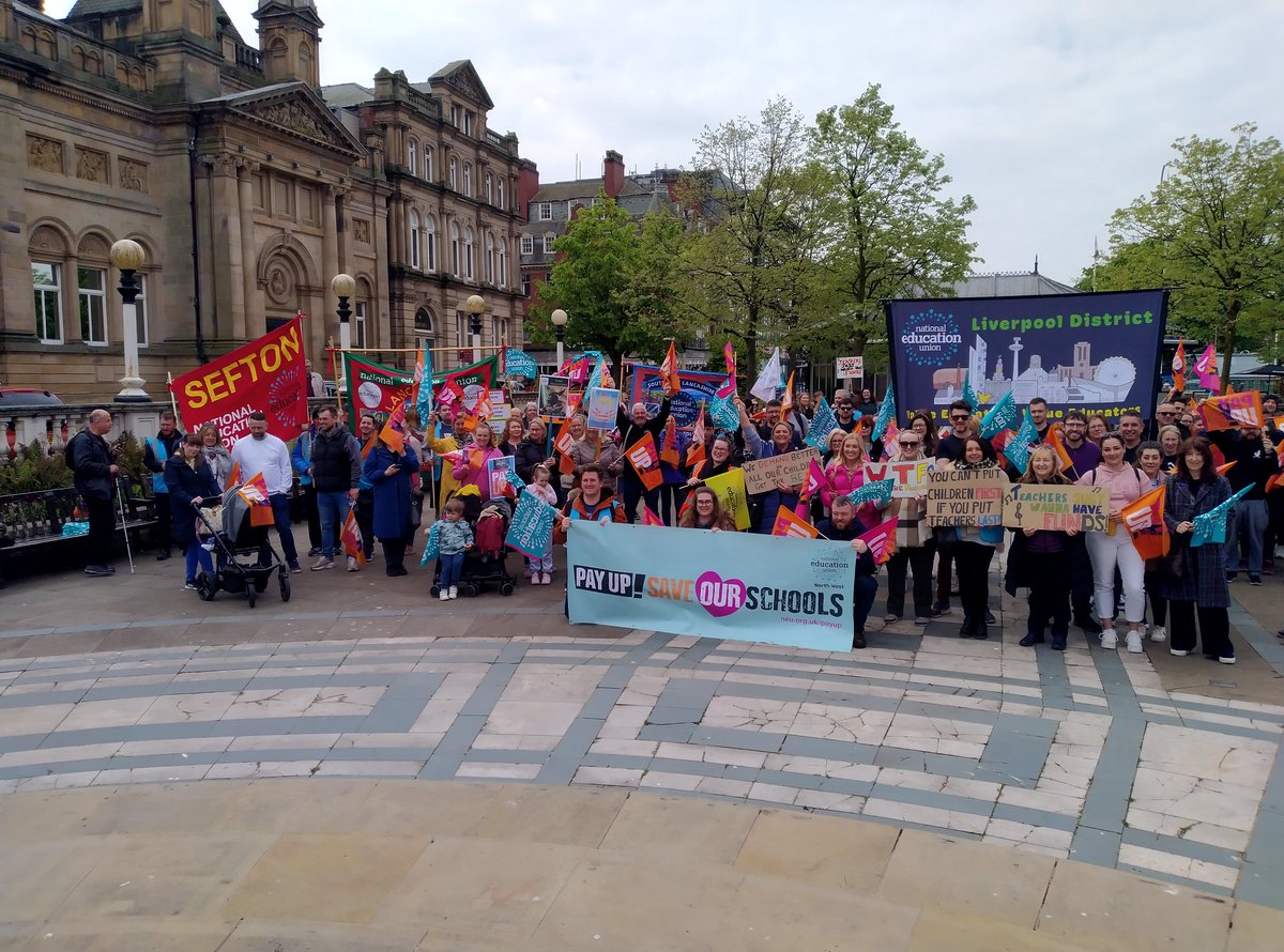 NEUNW_Region's tweet image. About to set off around #Southport to demand that Damien Moore MP respects educators in his constituency.

#SaveOurSchools #PqyUp #ValueEducation