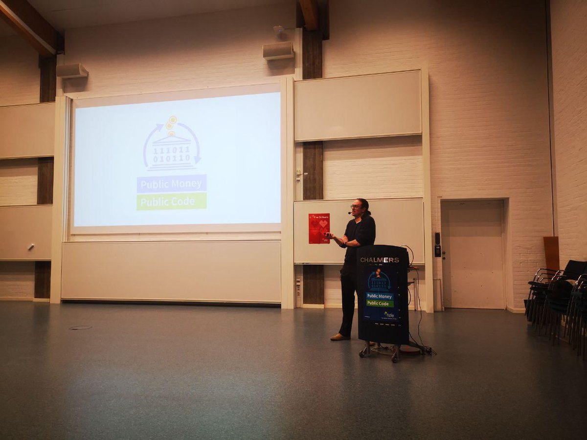 Public Money 💰? Public Code! 

Some of the talks during @fossnorth showed successful stories, like the @decidim_org platform, about how #FreeSoftware  developed with public money can be  adapted to local needs and get an international reach

#PublicCode #PMPC #fossnorth