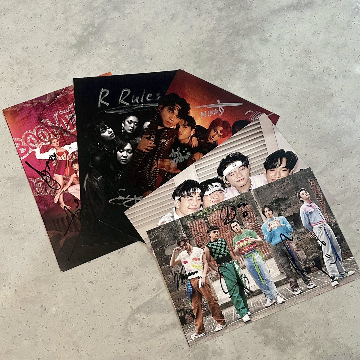 these signed ppop photocards are waiting for you!! ✨

you have until tomorrow to join our #PPOPCOMxUMUSIC giveaway  🫶🏼 good luck!!