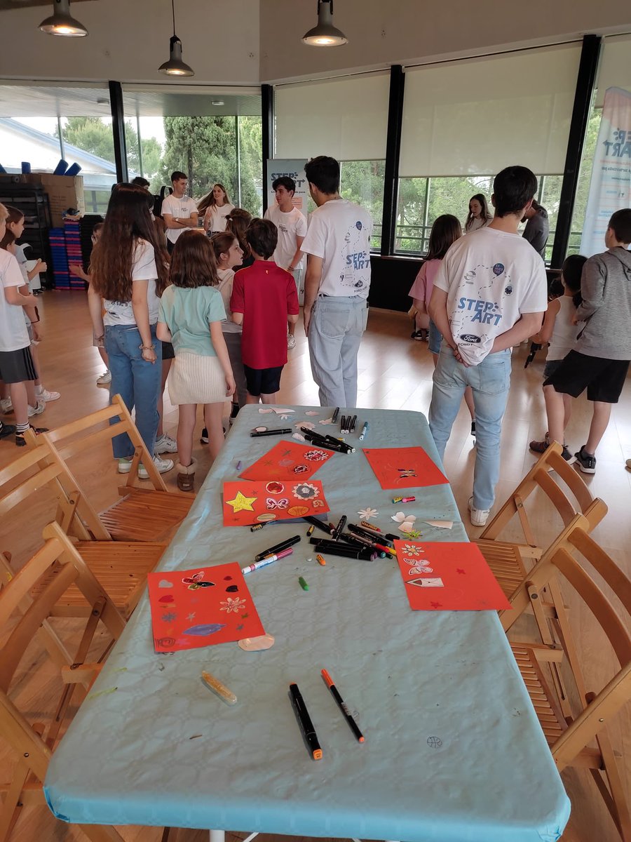 osantossopena's tweet photo. Durante estos meses desde @Id4h_eelisa y el programa #CONECTAETSIDI hemos trabajado y colaborado con el proyecto STEP ART una iniciativa de estudiantes @ETSIDI_UPM que ganaron el premio de movilidad de @FordFoundation y esta semana platearon varias iniciativas de concienciación👇🏼 https://t.co/69JrQlCjo4