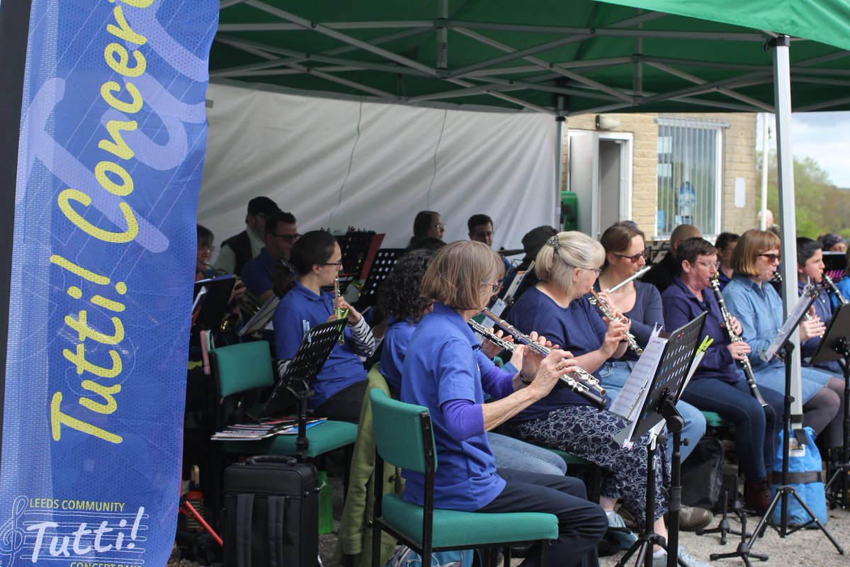 We had a fab afternoon at the Cookridge Scarecrow Festival. And the rain held off! 

*Photos are of the bands performing
