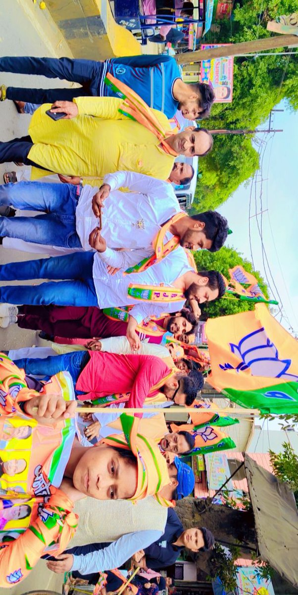 tabishabidibjp's tweet photo. आज नौगांवा सादात नगरपंचायत से भारतीय जनता पार्टी की प्रत्याशी श्रीमती मुस्लिमा खातून के पक्ष में डोर टू डोर संपर्क कर ज़्यादा से ज़्यादा वोट करने की अपील की
#ताबिश_आब्दी_प्रदेश_कार्यसमीति_सदस्य_अल्पसंख्यक_मोर्चा_भाजपा https://t.co/5I0DMesTS8