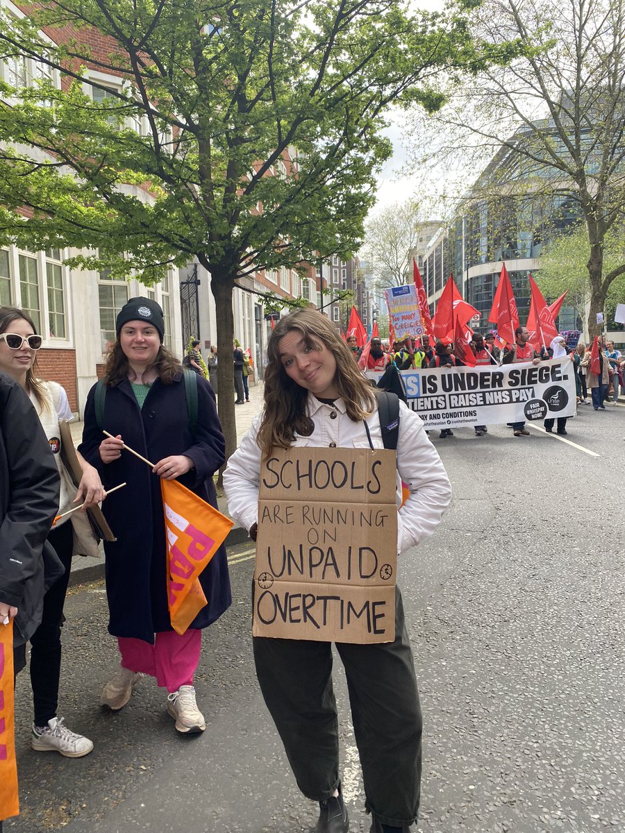 The average teacher works 48.7 hours per week. Our teachers are expected to do overtime without pay.

It is time for the government to #PayUp to #SaveOurShools.