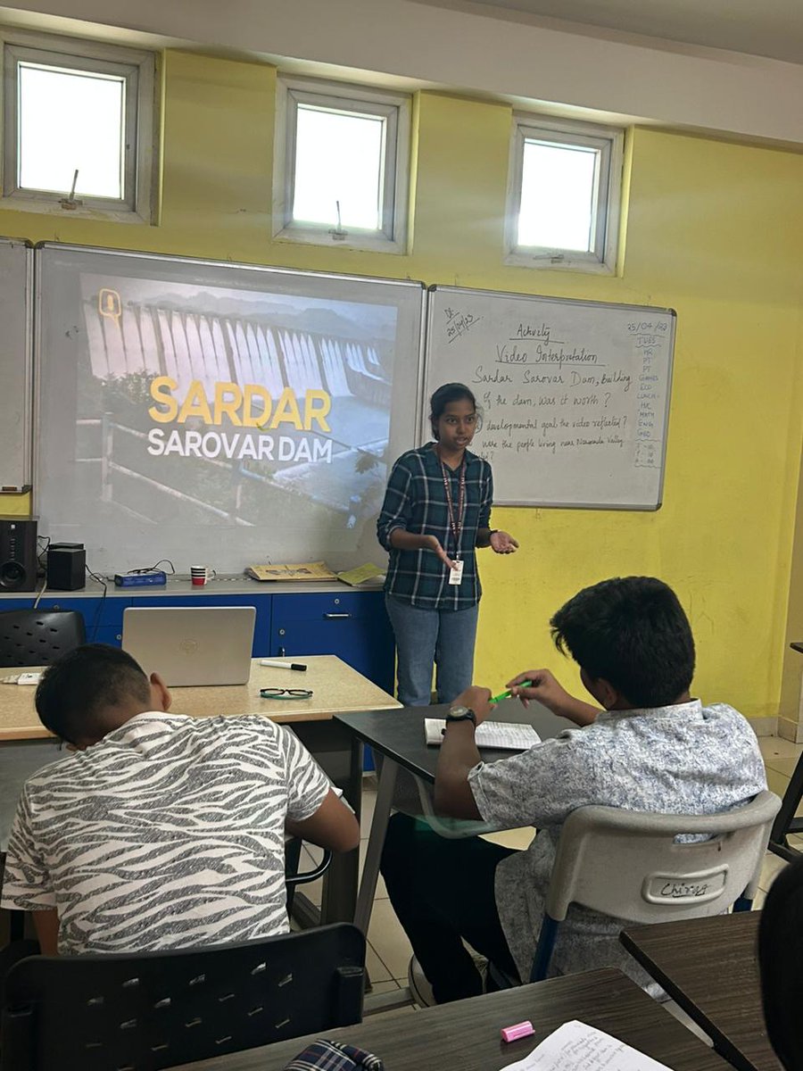 SAI_Edu_In's tweet photo. Apart from income there are other important goals that people seek in their day-to-today life like equal treatment, freedom, education, security, respect for others, job, peace, pollution free environment & more.
#EngagedClassroom #SocialResponsibility
#ActiveLearningandAnalysis https://t.co/OfsGfDlKJs