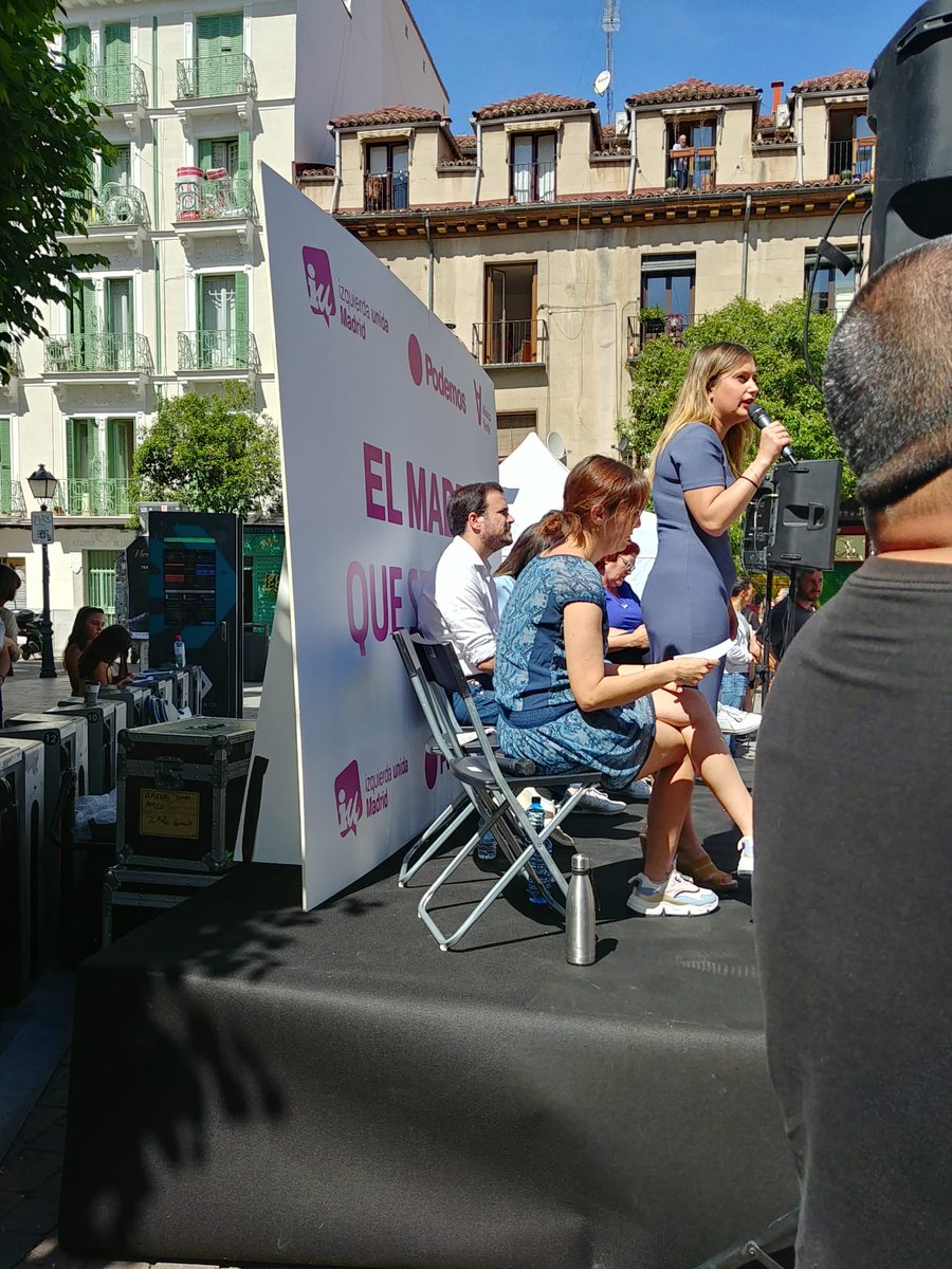 PODEMOSChamartn's tweet photo. El Madrid que se levanta. Escuchando las propuestas de nuestros candidatos al Ayto y la Comunidad. Porque claro que #SiSePuede #TransformarMadrid; siempre trabajando por un Madrid mejor!! 💜❤️💪🏽 https://t.co/zDtgzkWq9U