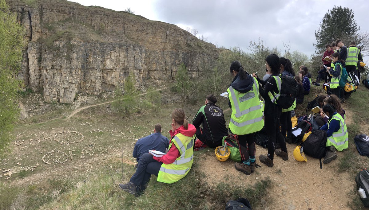 geoCcycle's tweet photo. The Ooi-outstanding #Jurassic at Leckhampton Hill, fun with @OxUniEarthSci applying our observational skills to reconstruct past #environments @DrStuRobinson #oolite https://t.co/qIJHMaWv4E