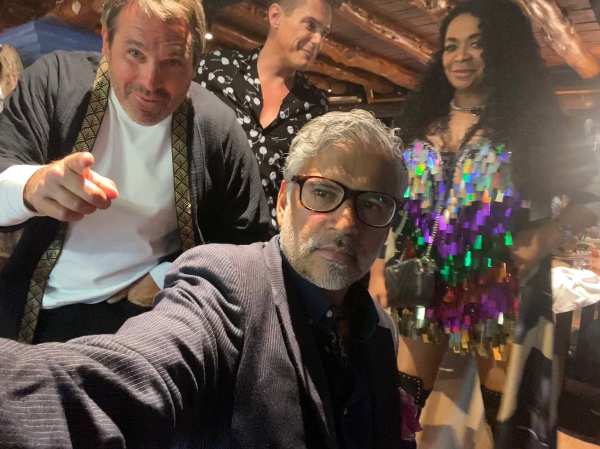 Rowetta's tweet photo. Beautiful night at @pikesibiza for the #BackToMine launch
Thanks to @eats_everything Dan Prince, @IbizaUnlocked &amp; the gang ❤️❤️❤️ https://t.co/OJ9cAP3fp4