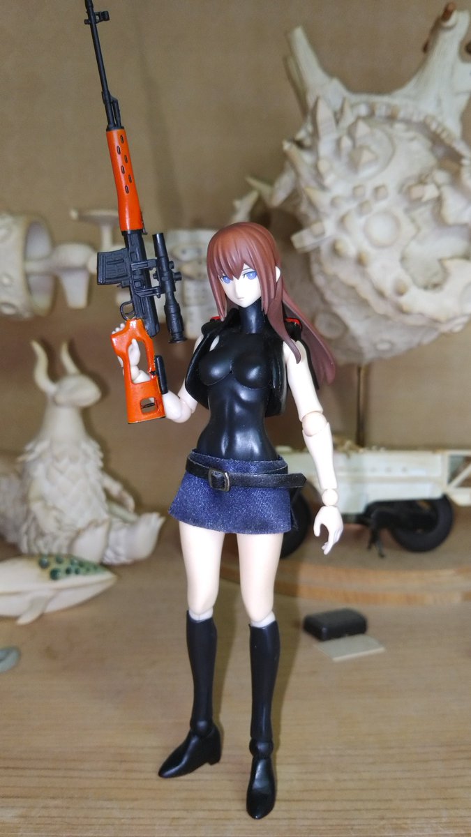 ken91721791's tweet photo. 上着は自作で布のスカートやベルトも自作、素材ちゃんの足をカカトを作ってブーツ風に小改造
明治の帝国陸軍風
#figma
#素材ちゃん
#リトルアーモリー
#ドラグノフ
#深夜の小武器庫部 https://t.co/irCjofOkau