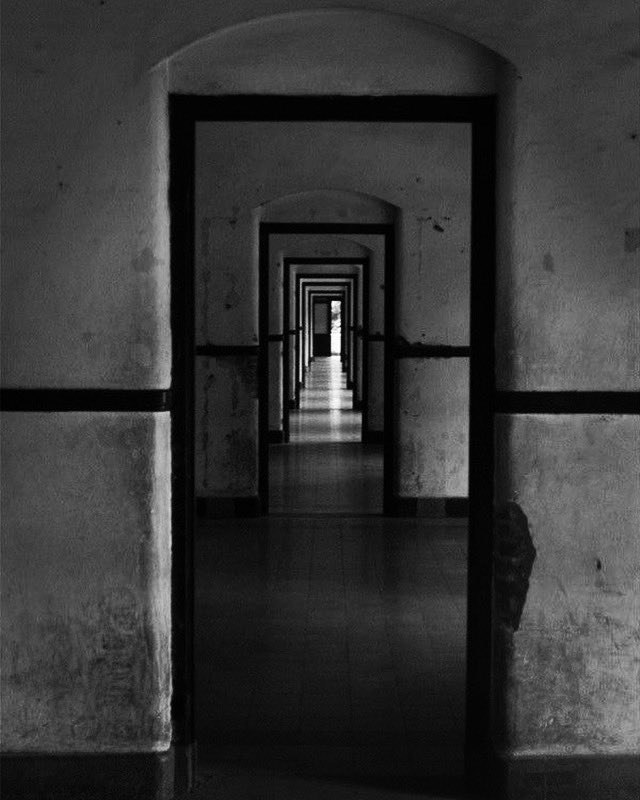 Do tell … what is it that makes you pick up your pace down a long, dark hallway? Is it the warm breath behind your ear? Is it the faint footsteps of someone a little to close? Is it the quiet whisper of your name echoing against the walls? Tell me what scares you. #horrorwriter