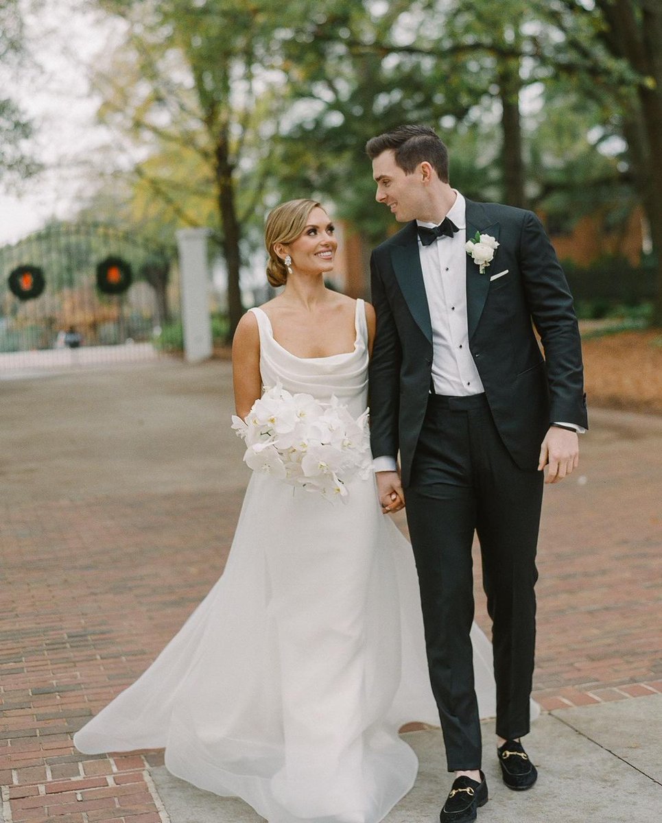 As we head into wedding season in South Carolina, we'd like to extend a congratulations to this happy couple. Thank you for allowing us to play a role in your big day.

Photo: @annerhettphotography 
Bride and Groom: @morgannicholsscar and @scarr_12